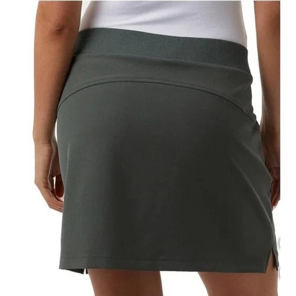 NWOT 32 Degrees Cool Women's M Green Skort  Elastic Waistband & Side Slits - Picture 2 of 7